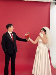 -雪中彩影婚纱摄影·微光艺术中心