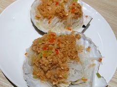 蒜蓉粉丝夏夷贝-小船渔村•大连菜•大连焖鱼(黄河路店)