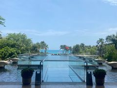 -亚龙湾喜来登·美景台大堂吧