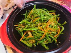 砂锅焗豆角丝-满园春饼(美乐城店)