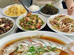 -丹水桥地锅鱼·翘嘴鲌·地方特色全鱼宴(丹江口大坝店)