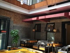 -苹果树下艺术餐厅(宋庄店)