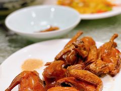 脆皮乳鸽-頂好酒家·经典粤菜(海信广场店)