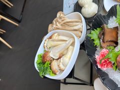 野菌小拼-享月汤皇·海鲜小火锅·聚会(曲江创意谷店)