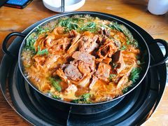 -喇喇排骨火锅·传统韩式脊骨汤(望京西园总店)