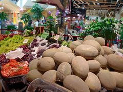 -中百仓储超市有限公司(越秀星汇维港店)