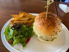 招牌牛肉汉堡-UPPER KITCHEN(延安路店)