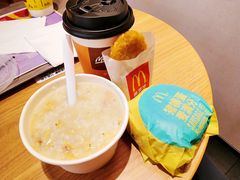 -麦当劳(百联西郊购物中心店)