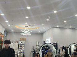 -藤野造型烫染·漂发