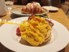 -Two Birds One Stone·一石二鸟(诚品生活店)