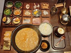 -银米·云南传统过桥米线(双廊黑金冠店)
