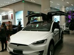 -TESLA 特斯拉(广州天环广场体验店)