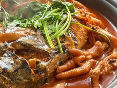 -新天明砂锅鱼头煲