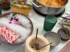 -喃喃椰·糟粕醋·椰子鸡火锅(七堡花园店)