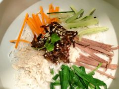 -云海肴·汽锅鸡·云南菜(天山百盛优客店)