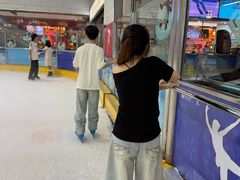 -正佳冰河湾真冰滑冰场