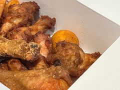 -必胜客(松江三湘宅急送店)