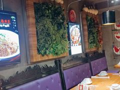 卡座-俭寨大盘鸡·缸子肉·小公鸡·新疆菜(云通店)