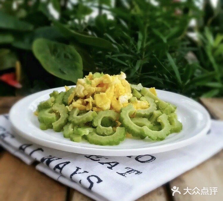 苦瓜炒鸡蛋