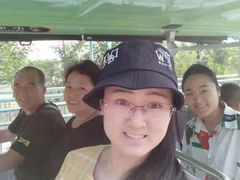 -黄金寨原生态旅游区