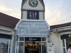 -GAP(王府井奥莱·香江小镇店)