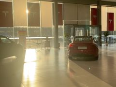 -TESLA 特斯拉(北京后沙峪特斯拉中心)