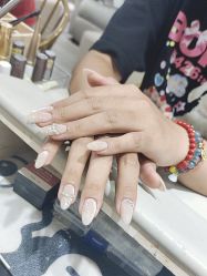 -晨·艺美甲美睫