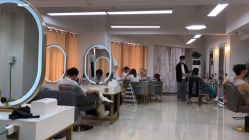 -IU潮牌·SALON