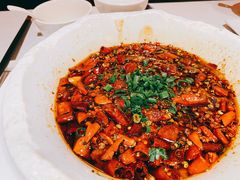 水煮牛肉-尘香•传统川菜(创汇首座店)