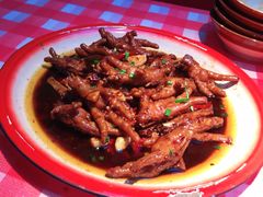 -思博半步颠小酒馆(梦时代店)