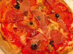 -城市大道红炉披萨烘焙坊