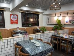 大堂-八两八金·莱芜特色炒鸡(市南漳浦路店)