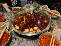 全红味锅底-肖肖酸萝卜鱼火锅(总店)
