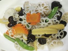 -河畔春天时尚餐厅