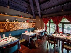 -弦月窗LUNETTE BY AMANDA(复兴路店)