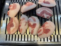 -臻牛烤肉