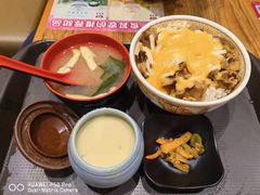 -食其家·牛丼咖喱(金桥太茂店)