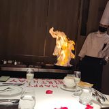 牛排五分熟比较好吃鱼子酱牛排有表演，小哥哥也很帅