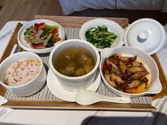 -臻儿屿月子会所(茶山店)