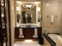 -广州富力丽思卡尔顿酒店