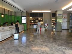 -榆林榆阳西路火车站亚朵酒店