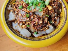 嘟卷子-郑件洋芋饭庄