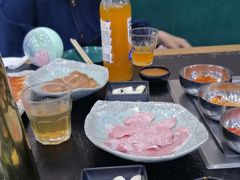 -臻牛烤肉