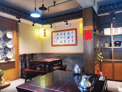 -蓝田九大碗民俗食府(蓝田店)