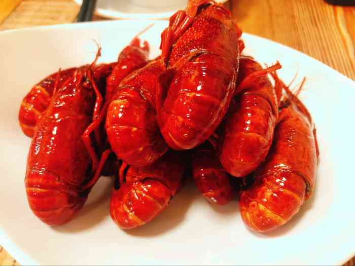 虾皇(官窑汇利广场店)-"我很喜欢吃小龙虾,别人说好吃,被怂恿去的.