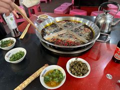 -储奇门鳝鱼火锅(总店)