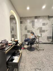 -SWANK SALON