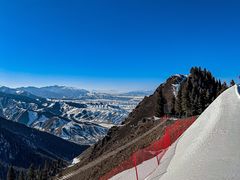 -丝绸之路山地度假区滑雪场
