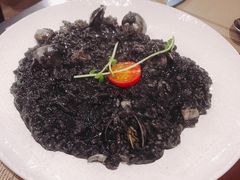 墨鱼汁蛤蜊烩饭-IL Forno 意坊·意大利餐厅(温州万象城店)