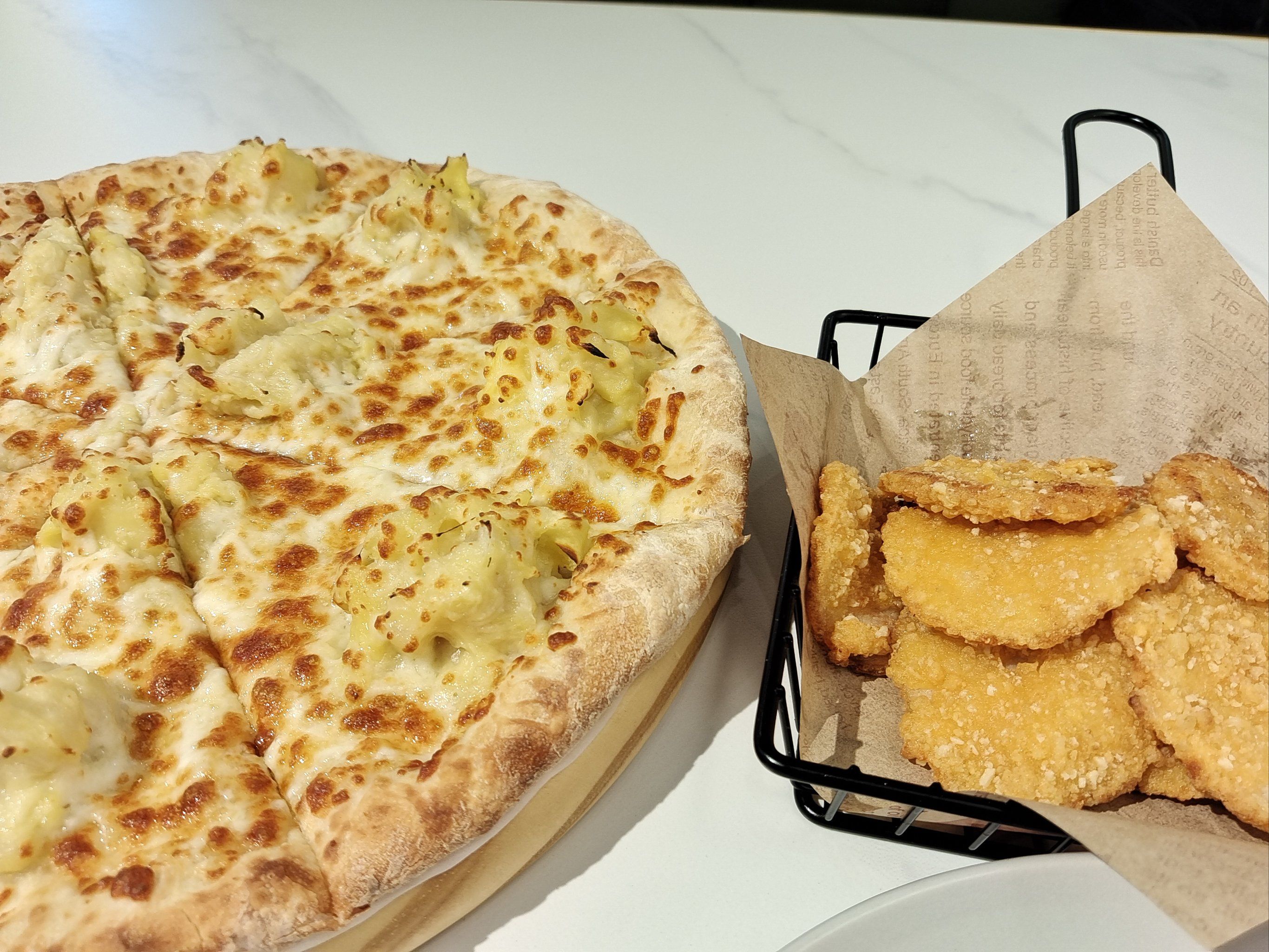 12寸榴莲披萨不会特别甜,有榴莲本身的清香